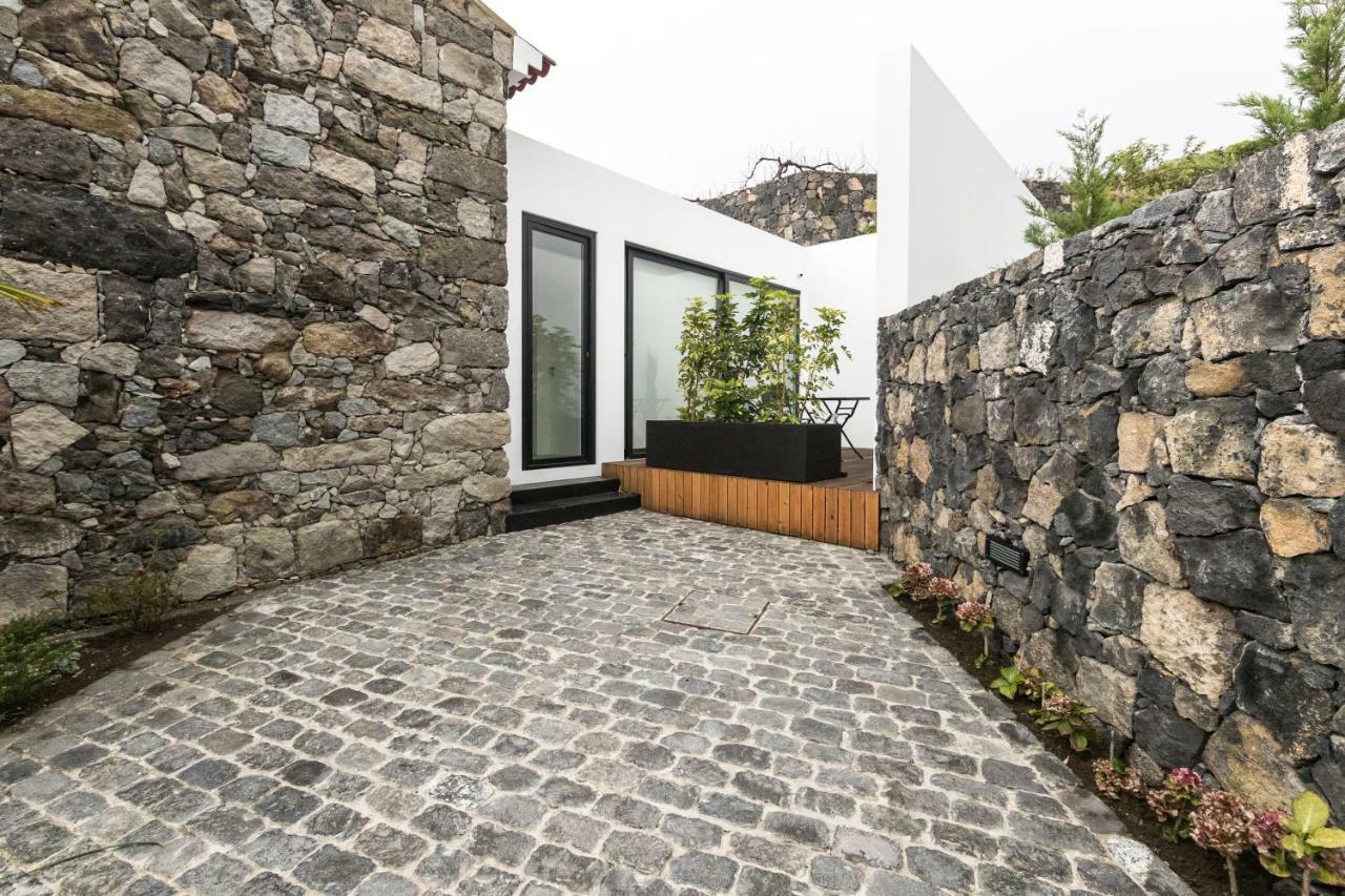 Azaleas Guest House Ribeira Cha Bagian luar foto