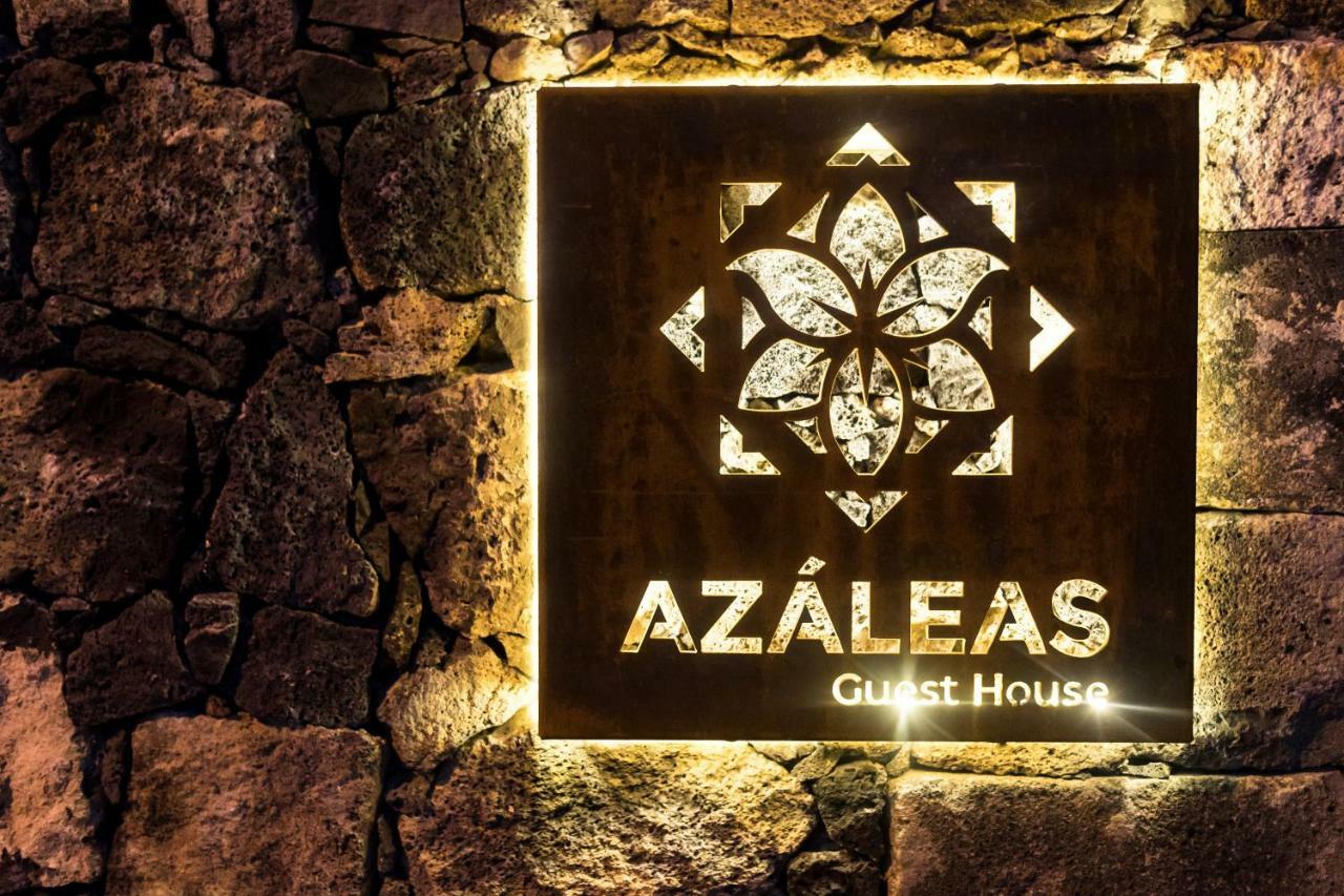 Azaleas Guest House Ribeira Cha Bagian luar foto