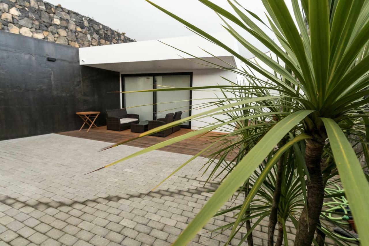 Azaleas Guest House Ribeira Cha Bagian luar foto