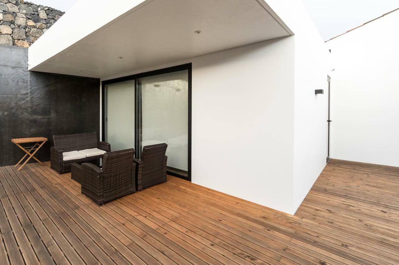 Azaleas Guest House Ribeira Cha Bagian luar foto