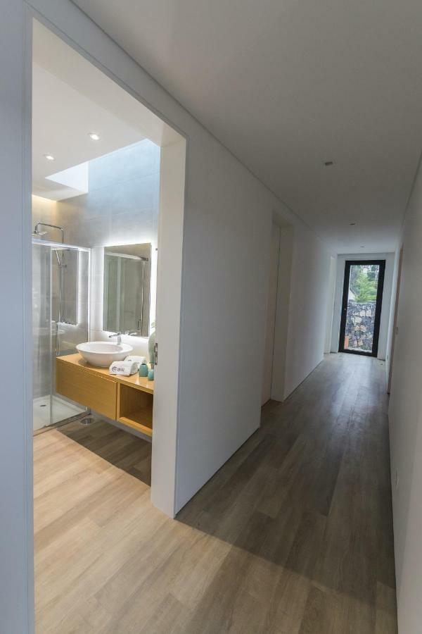 Azaleas Guest House Ribeira Cha Bagian luar foto